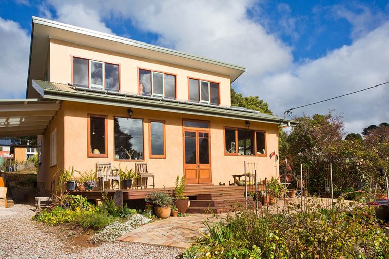 light-earth-house