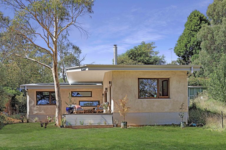Hempcrete house 'hempy'